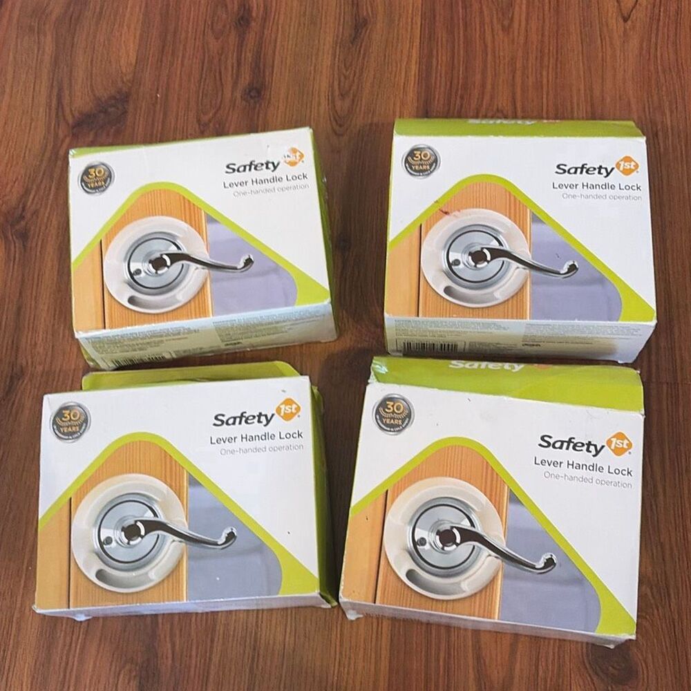 New Safety door locks lot of 4 baby proofing lever handle lock safety first